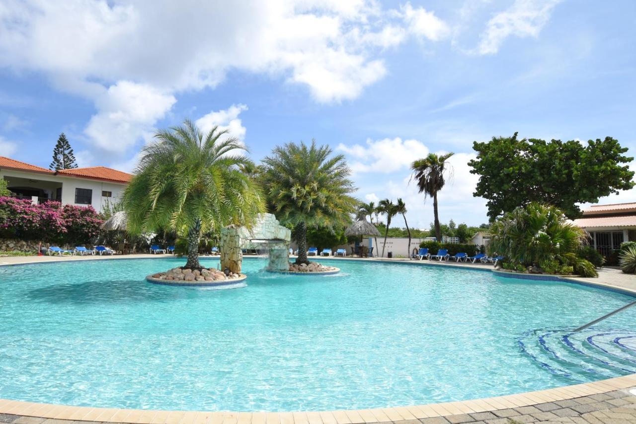 Seru Coral Apartment Willemstad Exterior photo