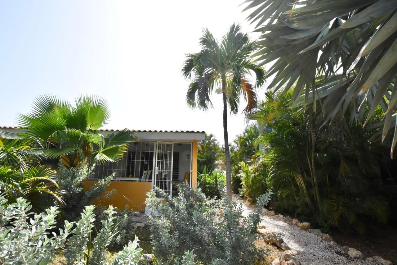 Seru Coral Apartment Willemstad Exterior photo